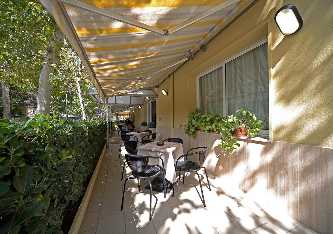 ריצ'יונה Hotel Lugano מראה חיצוני תמונה