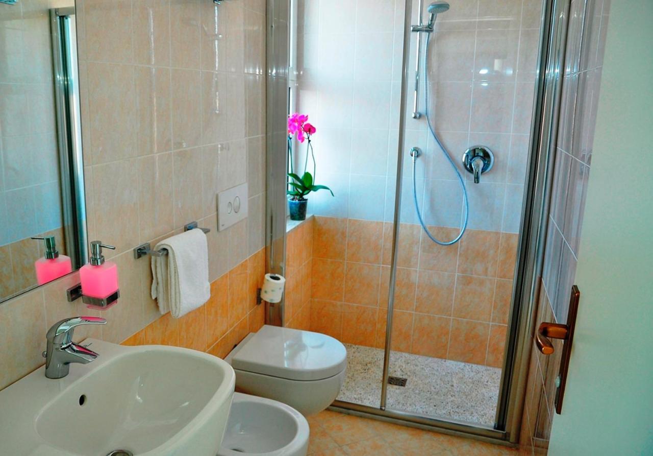 ריצ'יונה Hotel Lugano מראה חיצוני תמונה